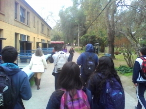 visita de estudiantes de 3º Medio, Liceo Los Almendros, en la UMCE